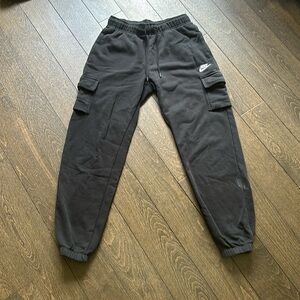 Women’s cargo nike sweatpants